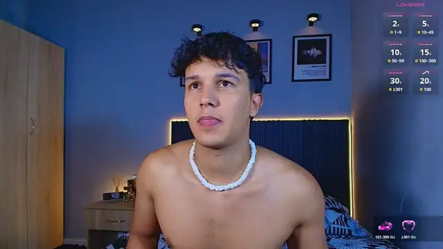 Snapshot of Leo_Savage_ chatting on July 29, 2026, 3:06 am Leo Savage online show from July 29, 2026, 3:06 am