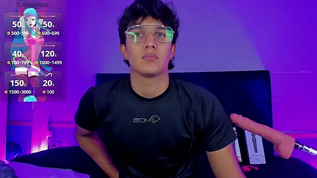 Leo Savage  online show from November 3, 2025, 3:34 am