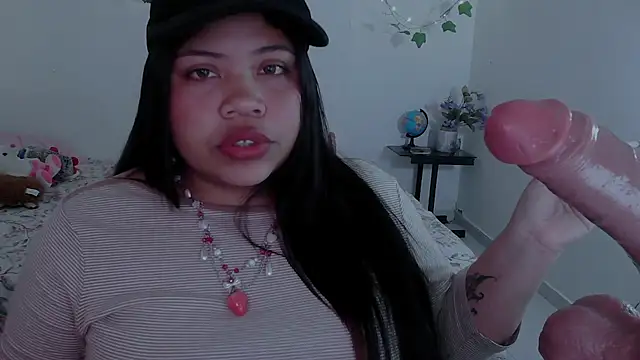 Snapshot of Juicy_elenxx chatting on October 25, 2025, 8:42 pm Juicy elenxx online show from October 25, 2025, 8:42 pm