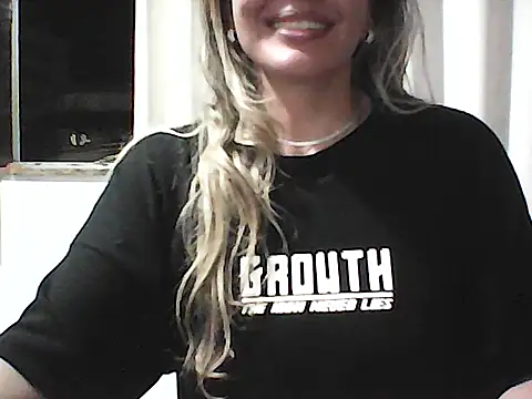 pregnanhot online show from September 14, 2025, 10:43 pm