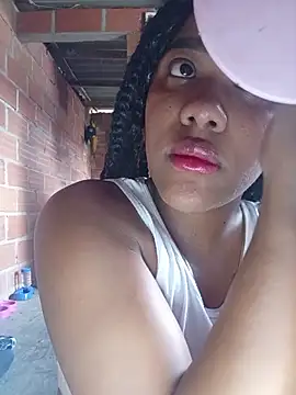 Snapshot of Nahomi_Rivera chatting on November 14, 2025, 8:12 pm Nahomi Rivera online show from November 14, 2025, 8:12 pm