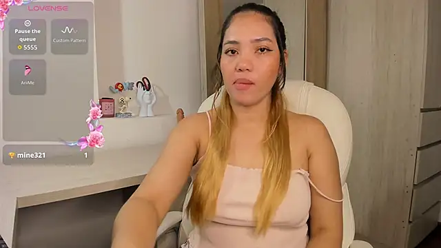 Snapshot of kata22sofia chatting on December 3, 2025, 1:54 pm kata22sofia online show from December 3, 2025, 1:54 pm