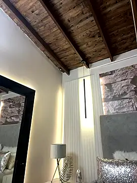 HannahCollyns online show from January 13, 2026, 1:48 pm