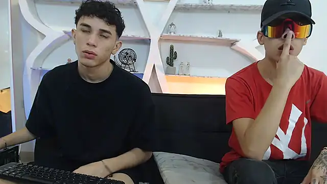 THREE GUYS HOT online show from November 12, 2025, 7:29 pm