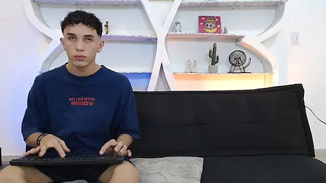 THREE GUYS HOT online show from November 20, 2025, 7:14 pm