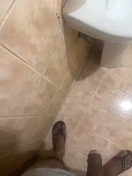 Snapshot of Binuthomas chatting on March 8, 2026, 7:44 am Binuthomas online show from March 8, 2026, 7:44 am