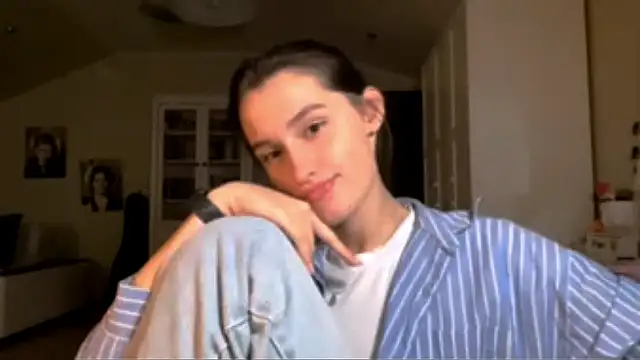 Snapshot of DarlineBrustera chatting on November 20, 2025, 2:40 pm DarlineBrustera online show from November 20, 2025, 2:40 pm