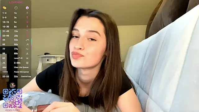 Snapshot of DarlineBrustera chatting on May 11, 2026, 4:04 pm DarlineBrustera online show from May 11, 2026, 4:04 pm