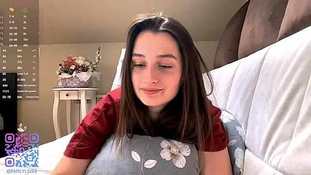 DarlineBrustera online show from May 4, 2026, 2:31 pm