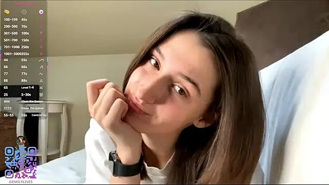 Snapshot of DarlineBrustera chatting on June 15, 2026, 2:39 pm DarlineBrustera online show from June 15, 2026, 2:39 pm
