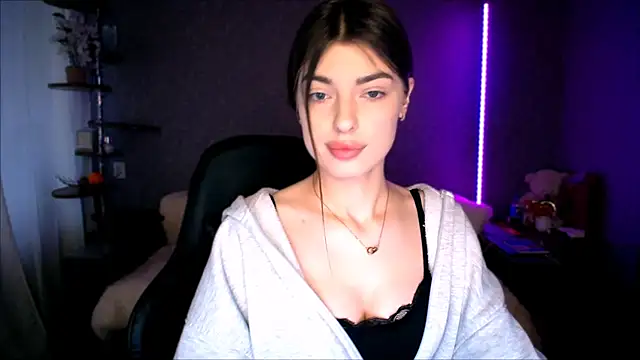 Dianaa Lee0 online show from March 25, 2026, 2:49 pm