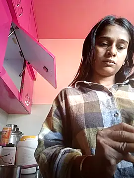 Snapshot of hotshreya69 chatting on October 19, 2025, 8:28 am hotshreya69 online show from October 19, 2025, 8:28 am