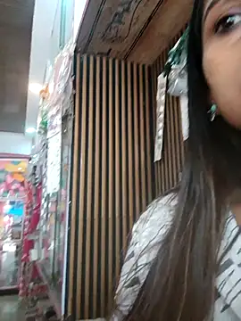 Snapshot of hotshreya69 chatting on November 6, 2025, 8:07 am hotshreya69 online show from November 6, 2025, 8:07 am