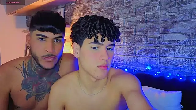 Snapshot of Theimperialboys_ chatting on March 11, 2026, 4:28 am Theimperialboys online show from March 11, 2026, 4:28 am