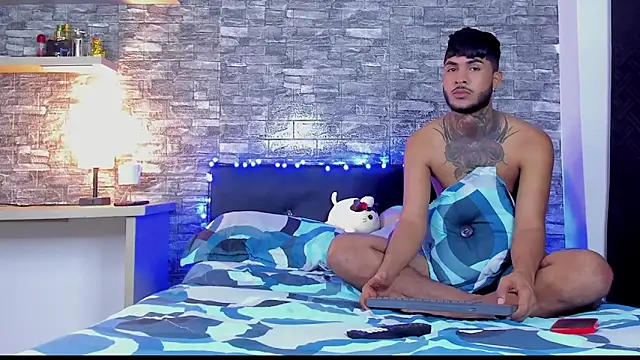 Snapshot of Theimperialboys_ chatting on February 21, 2026, 5:09 am Theimperialboys online show from February 21, 2026, 5:09 am