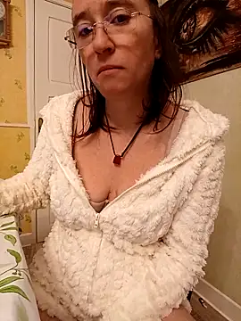 Snapshot of Sophierob1 chatting on October 14, 2025, 6:36 am Sophierob1 online show from October 14, 2025, 6:36 am