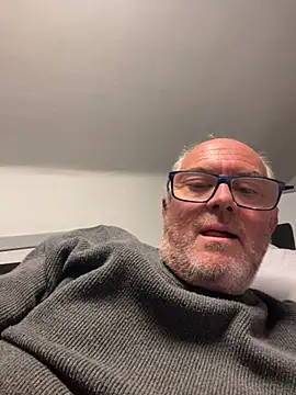 Snapshot of naughtygrandad1 chatting on December 1, 2025, 4:41 pm naughtygrandad1 online show from December 1, 2025, 4:41 pm