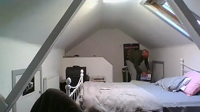 Snapshot of naughtygrandad1 chatting on November 27, 2025, 2:28 pm naughtygrandad1 online show from November 27, 2025, 2:28 pm