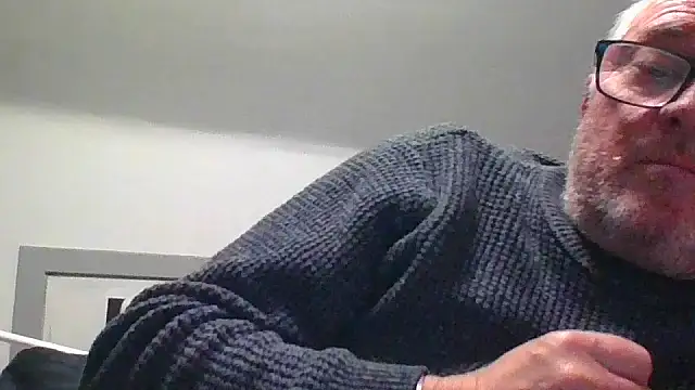 Snapshot of naughtygrandad1 chatting on December 3, 2025, 8:52 pm naughtygrandad1 online show from December 3, 2025, 8:52 pm