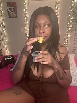 MistiSavannah online show from February 1, 2026, 12:47 pm