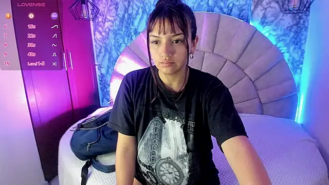 Snapshot of Mariam_s chatting on October 19, 2025, 4:10 pm Mariam s online show from October 19, 2025, 4:10 pm