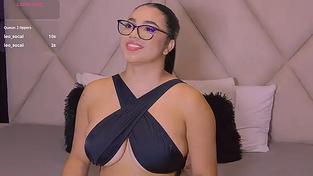 Snapshot of CharlotteeBrownn chatting on September 9, 2025, 5:06 am CharlotteeBrownn online show from September 9, 2025, 5:06 am