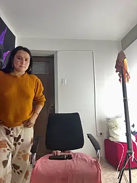 Snapshot of Rouse69_ chatting on December 14, 2025, 8:09 am Rouse69 online show from December 14, 2025, 8:09 am