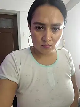 Snapshot of Rouse69_ chatting on October 20, 2025, 9:10 am Rouse69 online show from October 20, 2025, 9:10 am