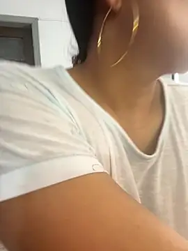 Snapshot of Rouse69_ chatting on October 14, 2025, 9:32 am Rouse69 online show from October 14, 2025, 9:32 am