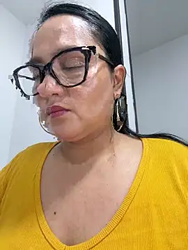 Snapshot of Rouse69_ chatting on March 19, 2026, 8:03 am Rouse69 online show from March 19, 2026, 8:03 am