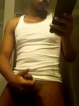 Snapshot of Yungandhungd chatting on October 11, 2025, 8:54 pm Yungandhungd online show from October 11, 2025, 8:54 pm