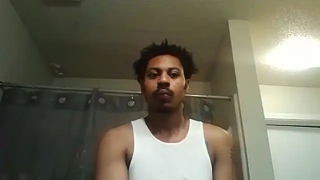 Snapshot of Yungandhungd chatting on September 28, 2025, 12:23 pm Yungandhungd online show from September 28, 2025, 12:23 pm