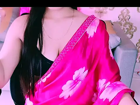 Snapshot of My_Rose chatting on November 20, 2025, 2:29 pm My Rose online show from November 20, 2025, 2:29 pm