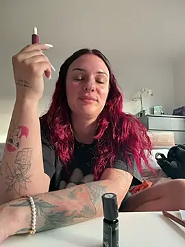 Snapshot of OliviaaFischer chatting on June 3, 2026, 5:28 pm OliviaaFischer online show from June 3, 2026, 5:28 pm