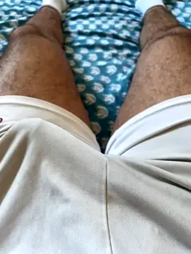 Beurberry19 online show from October 16, 2025, 4:15 pm