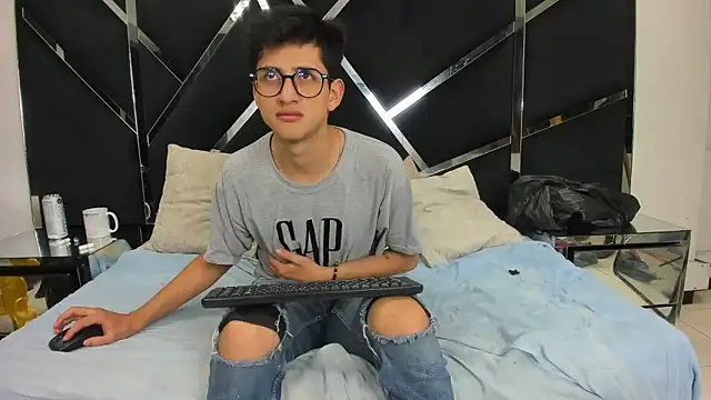 Noa Arez online show from February 1, 2026, 12:20 am