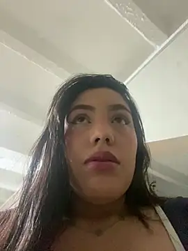 Snapshot of RenataLeclair chatting on June 25, 2026, 4:23 pm RenataLeclair online show from June 25, 2026, 4:23 pm