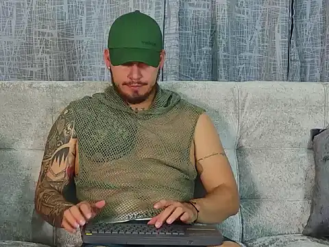 Snapshot of JaxRagnar chatting on August 4, 2026, 3:22 am JaxRagnar online show from August 4, 2026, 3:22 am