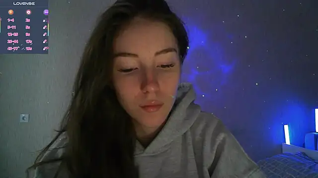 Snapshot of eskatmi chatting on December 5, 2025, 2:43 am eskatmi online show from December 5, 2025, 2:43 am