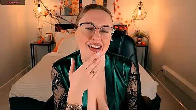 Lexi terele online show from November 1, 2025, 6:51 am