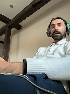 SergioGarcia93 online show from November 8, 2025, 3:26 pm