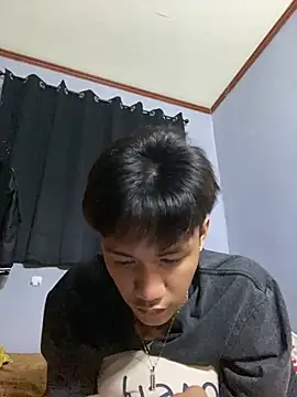 Snapshot of naughtyboyloy_0 chatting on April 19, 2026, 3:46 pm naughtyboyloy 0 online show from April 19, 2026, 3:46 pm