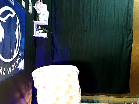 naughtyboyloy 0 online show from November 8, 2025, 8:40 am