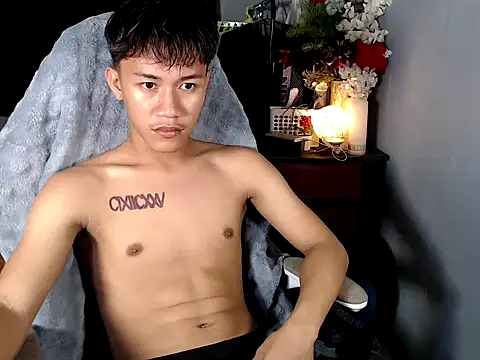 Snapshot of naughtyboyloy_0 chatting on March 28, 2026, 4:19 pm naughtyboyloy 0 online show from March 28, 2026, 4:19 pm