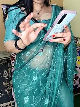 Snapshot of PRIYA_22 chatting on November 25, 2025, 2:45 am PRIYA 22 online show from November 25, 2025, 2:45 am