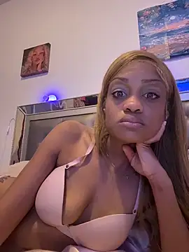 Snapshot of Angelbunnyy chatting on March 16, 2026, 11:03 am Angelbunnyy online show from March 16, 2026, 11:03 am