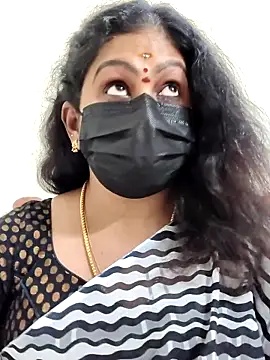 Sweetie swetha37 online show from November 15, 2025, 10:58 pm