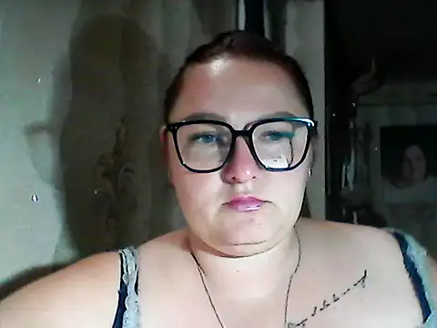 Snapshot of AngelQSky chatting on September 30, 2025, 4:13 pm AngelQSky online show from September 30, 2025, 4:13 pm