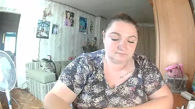 AngelQSky online show from July 9, 2026, 3:22 pm