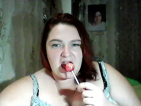 Snapshot of AngelQSky chatting on October 23, 2025, 6:28 pm AngelQSky online show from October 23, 2025, 6:28 pm